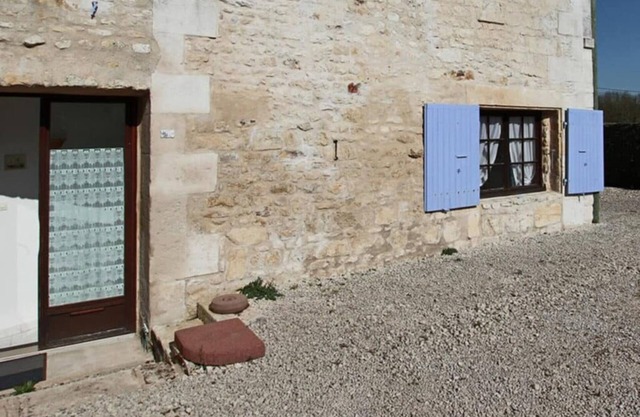 Holiday Home 'La Rétaise' with Private Terrace and Private Garden