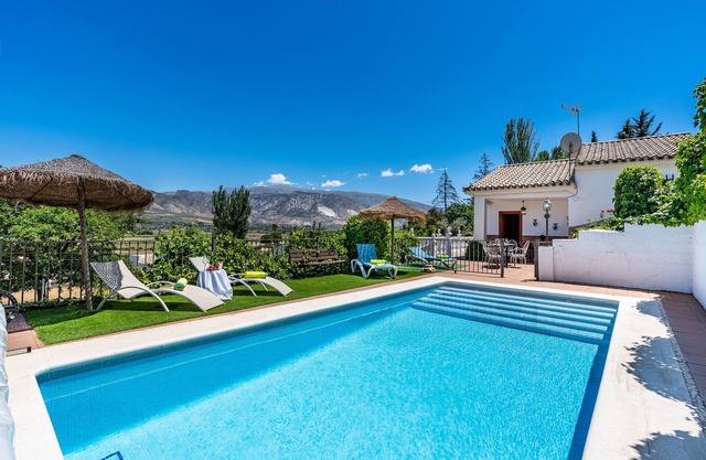 Holiday Home 'Ladera De Los Molinos' with Mountain View, Pool, Garden & Wi-Fi