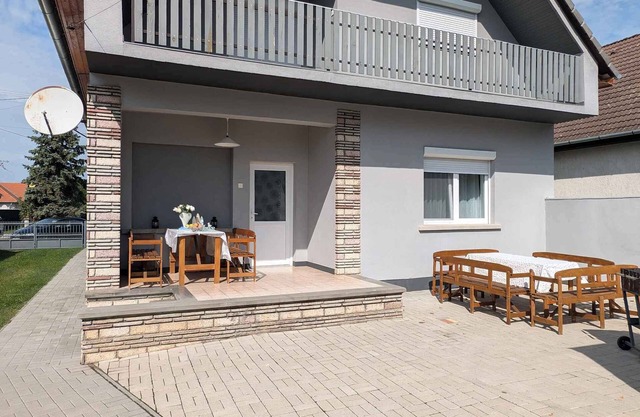 Holiday home near the water in a quiet location