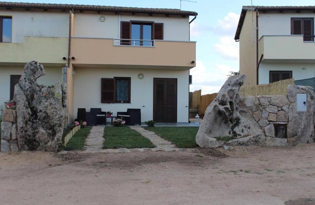 Holiday Home 'Pasigà- Jacuzi Privata Vicino Olbia' with Mountain View, Wi-Fi and Air Conditioning