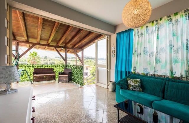 Holiday Home 'Villa Dora' with Sea View, Private Terrace and Private Garden