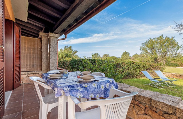 Holiday Home 'Villetta A 800mt Dall'Isuledda' with Shared Terrace