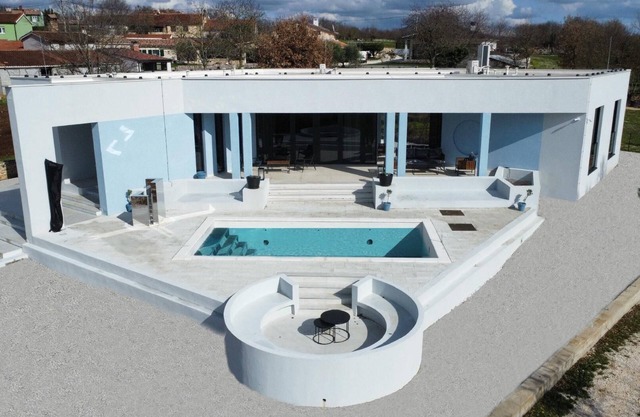 Holiday house Sveti Petar u sumi for 1 - 8 persons with 3 bedrooms - Holiday home