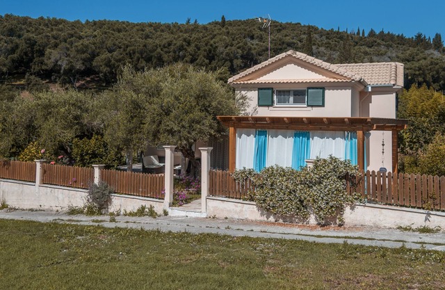 Holiday house Armonia Gardenos