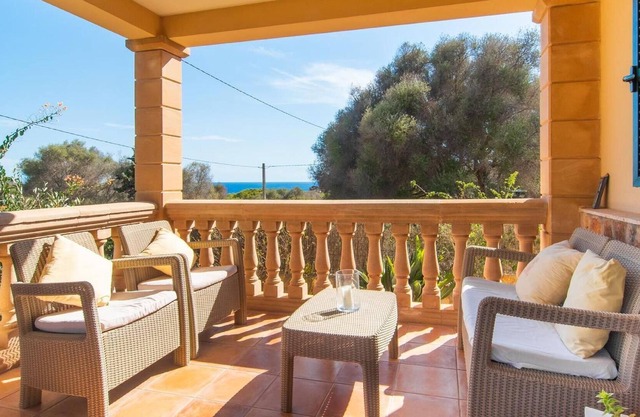 Holiday house Cala Llombards for 1 - 4 persons with 2 bedrooms - Holiday house