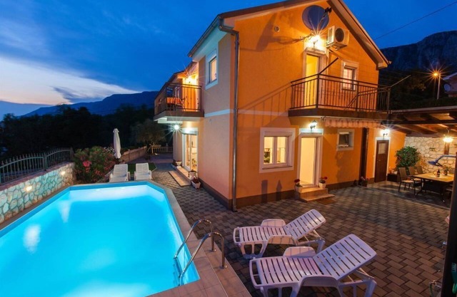 Holiday house Crikvenica for 1 - 6 persons with 3 bedrooms - Holiday home