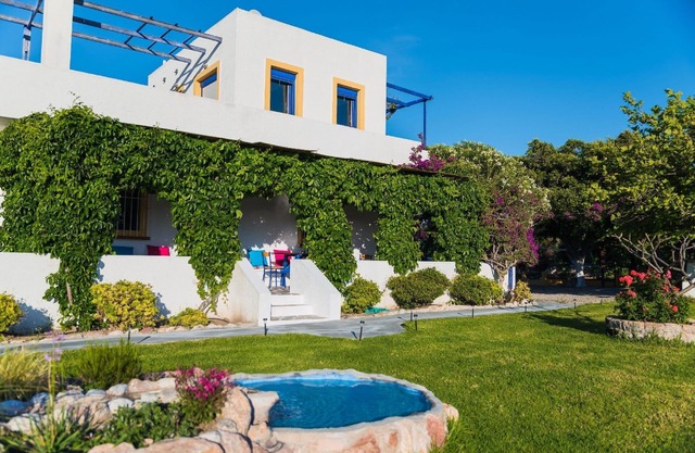 Holiday house for 4 persons + 2 children approx. 150 m² in Fanes, Aegean (Rhodes)