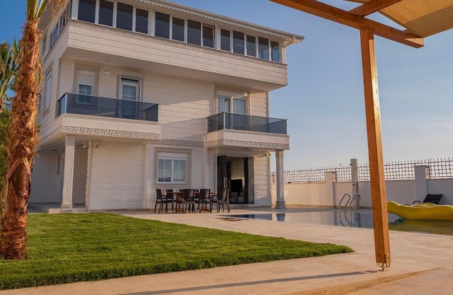 Holiday house Kadriye for 1 - 10 persons with 5 bedrooms - Twin house