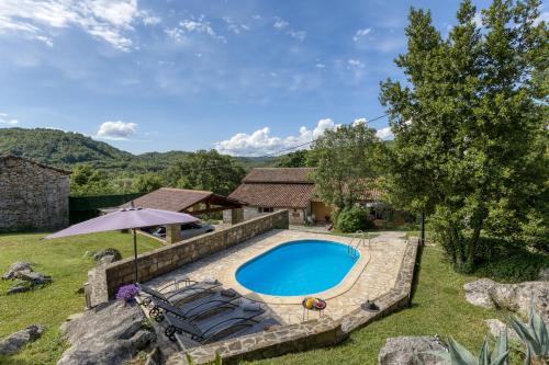 Holiday House Kapitani