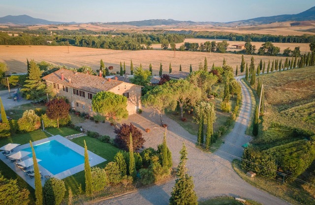 Holiday house Pienza for 1 - 10 persons with 4 bedrooms - Twin house