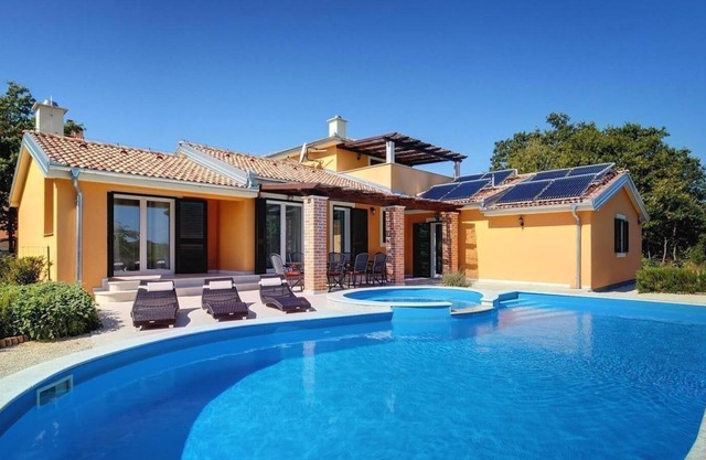 Holiday house Rezanci for 1 - 8 persons with 4 bedrooms - Holiday house