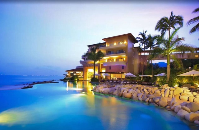 HOLIDAY IN 5-STAR GARZA BLANCA RESORT & SPA PUERTO VALLARTA 2BR/3BA 3,229 SQ FT