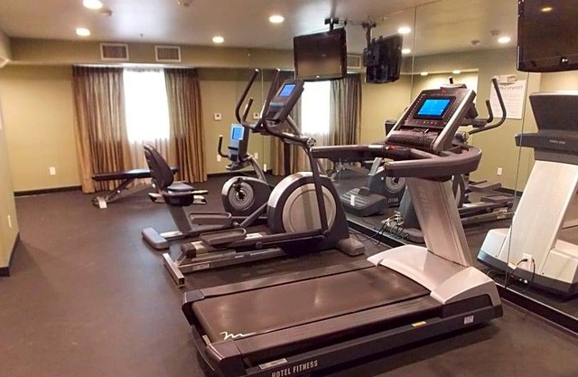 Holiday Inn Express Bakersfield, an IHG Hotel