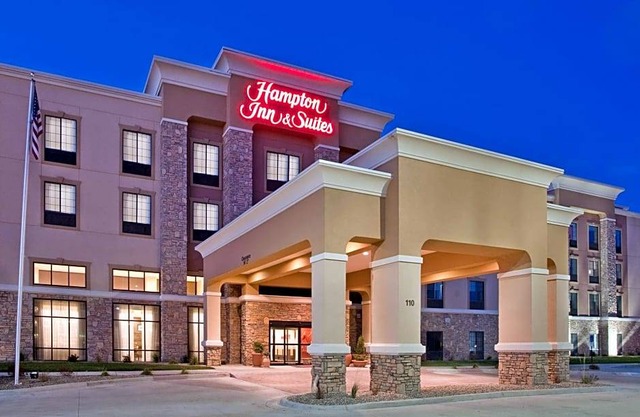 Holiday Inn Express Hotel & Suites Dickinson, an IHG Hotel
