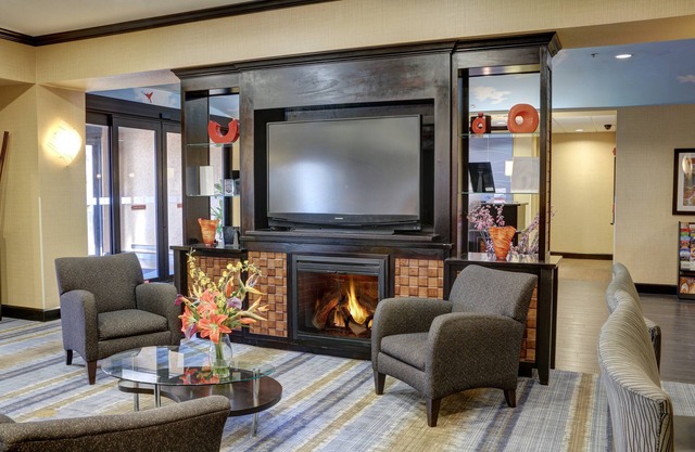 Holiday Inn Express Hotel & Suites Texarkana East by IHG