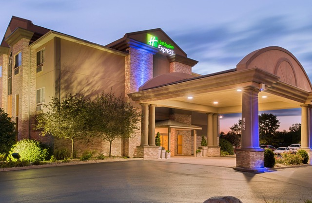 Holiday Inn Express Hotel & Suites Bucyrus, an IHG Hotel