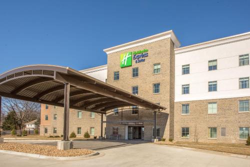 Holiday Inn Express Shawnee by IHG