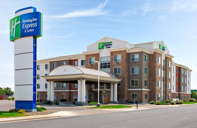 Holiday Inn Express Hotel & Suites Ontario, an IHG Hotel