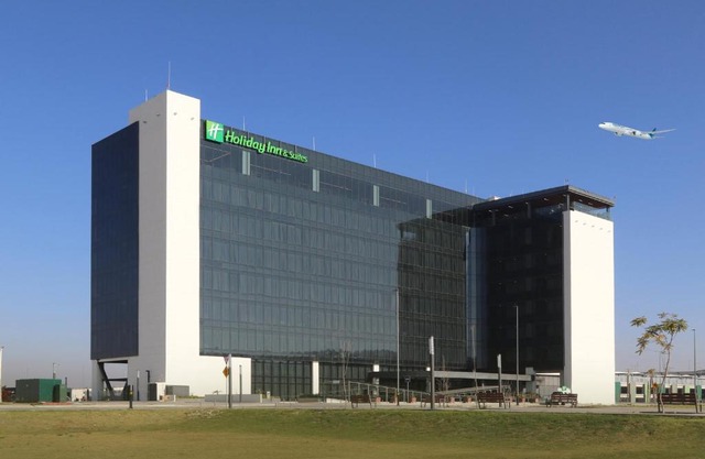 Holiday Inn & Suites - Mexico Felipe Angeles Airport by IHG