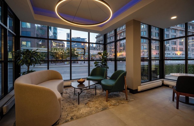 Holiday Inn & Suites Winnipeg Downtown by IHG