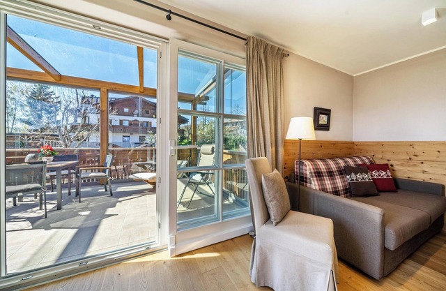 Holiday Apartment 'Alber - Hias' with Private Terrace & Wi-Fi