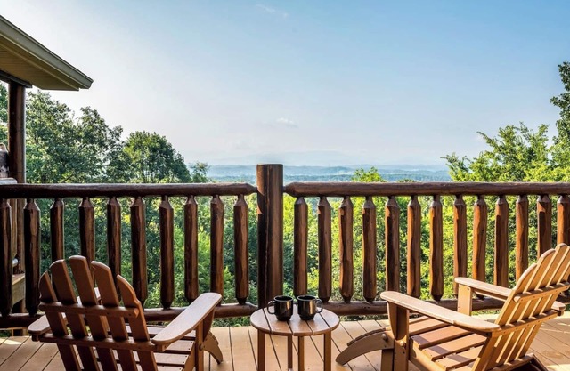 Holiday Ready|Dog Friendly Cabin|Views|HotTub