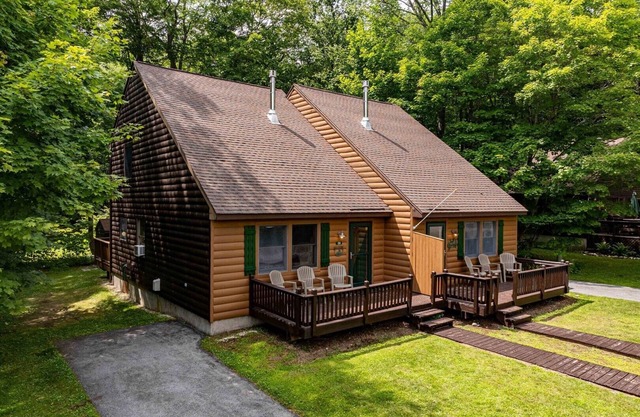 Holiday Shores Estates - Knotty Pine - 114