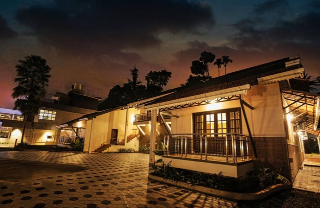 Holidays Garden Resort