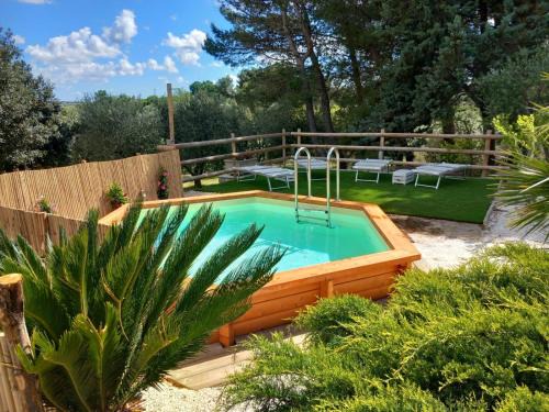 HOME 21 - Villa con piscina al sale 4x4 riscaldata, Campo da Calcio - 2 minuti da Locorotondo