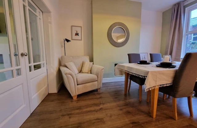 Home from Home Liverpool - Entire Home