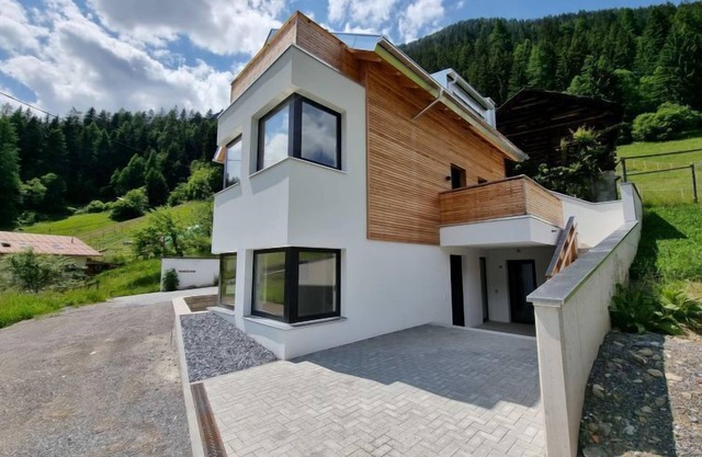 Home Holzwurm by Interhome