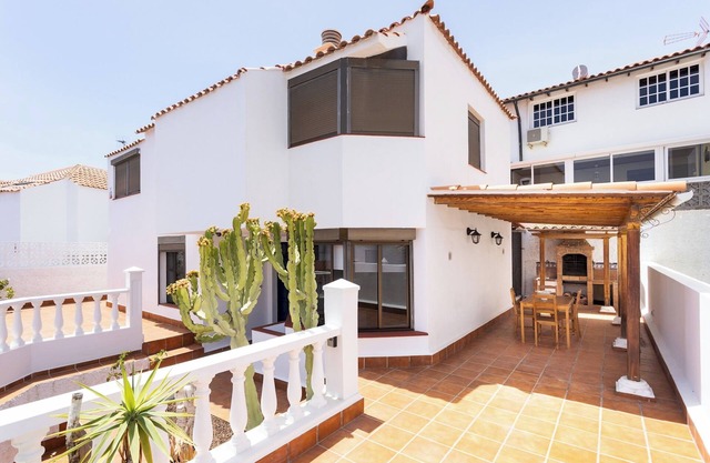 Home2Book Comfort Getaway Terrace & BBQ, Radazul