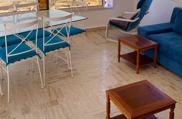 Homerez - 20 m away from the beach! Appartement for 7 ppl. with shared pool