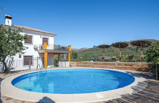 Homerez - House for 11 ppl. with swimming-pool, garden and terrace at Carcabuey