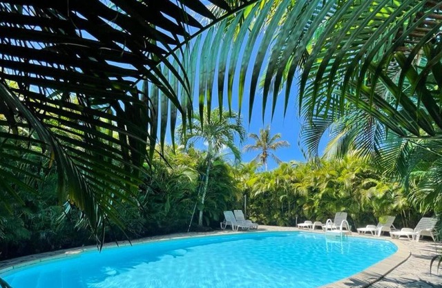 Homerez - House for 4 ppl. with shared pool, garden and terrace at Sainte-Rose