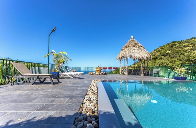 Homerez - Villa with view in Deshaies