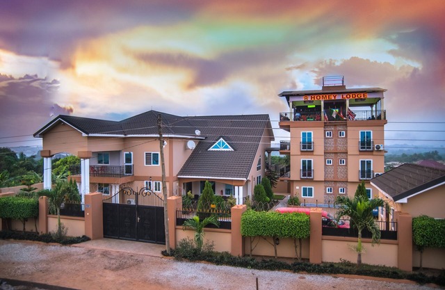 Homey Lodge