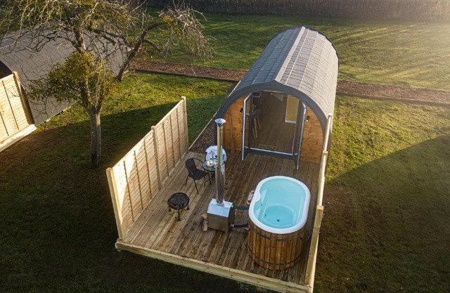 Honeycrisp, Apple Tree Glamping, Nr Wells