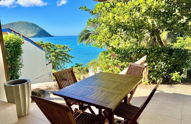 Honoré Paradise Cottage. Great Anse. Deshaies.