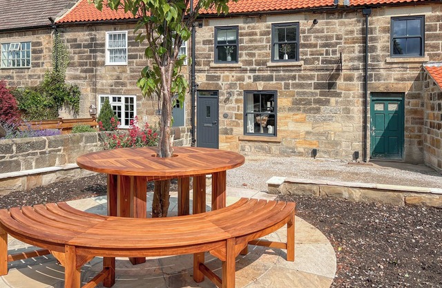 Hook Cottage - UK48361