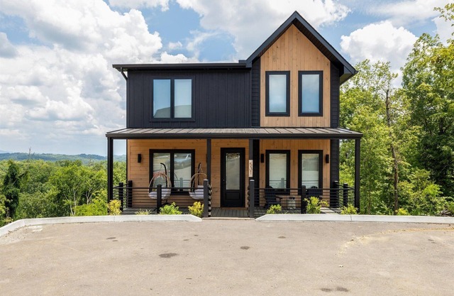 Horizons Ahead! New Luxury Home w/Theater & Private Pool by Beyond Expectations