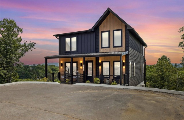 Horizons Ahead! New Luxury Home w/Theater & Private Pool by Beyond Expectations