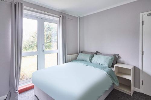 Host & Stay - Oldbury Road