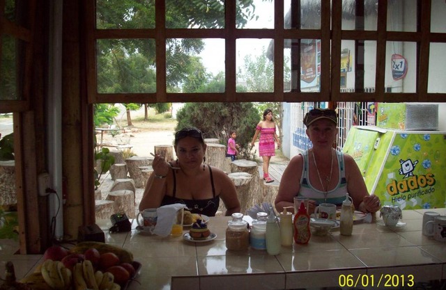 Hostal Camping Beach