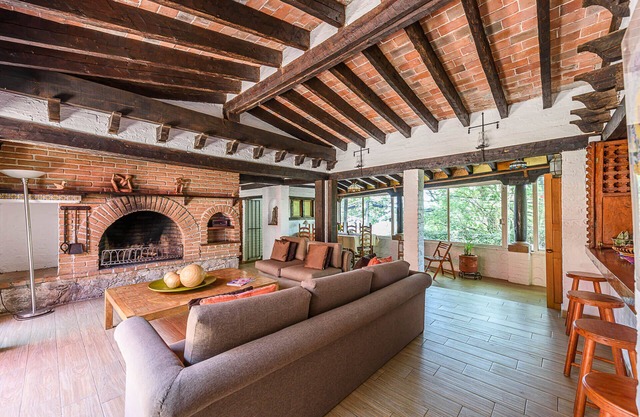 Hostal El Palomar: In the Center of Valle de Bravo