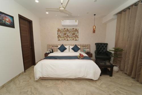 Hotel Chandigarh vibes - Best Selling Hotel in Chandigarh