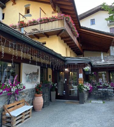 Hotel Coeur Du Village