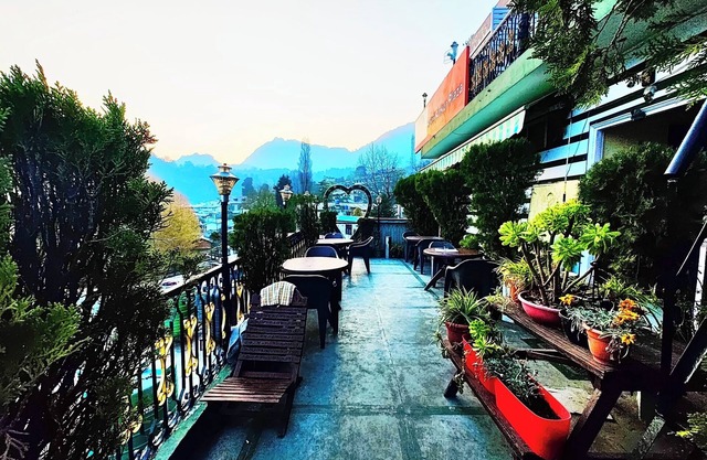 Hotel Deluxe Ankur Lake View Nainital
