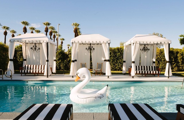 Hotel El Cid Room 2 by AvantStay | Chic Hotel Room in Palm Springs w/ Pool!