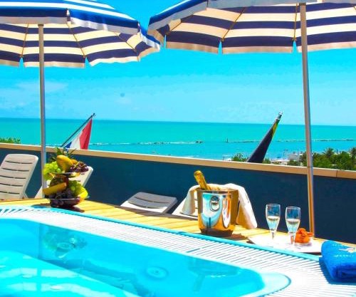 Hotel Holiday